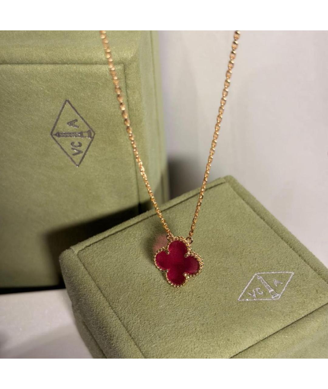 VAN CLEEF & ARPELS Розовая подвеска из желтого золота, фото 3