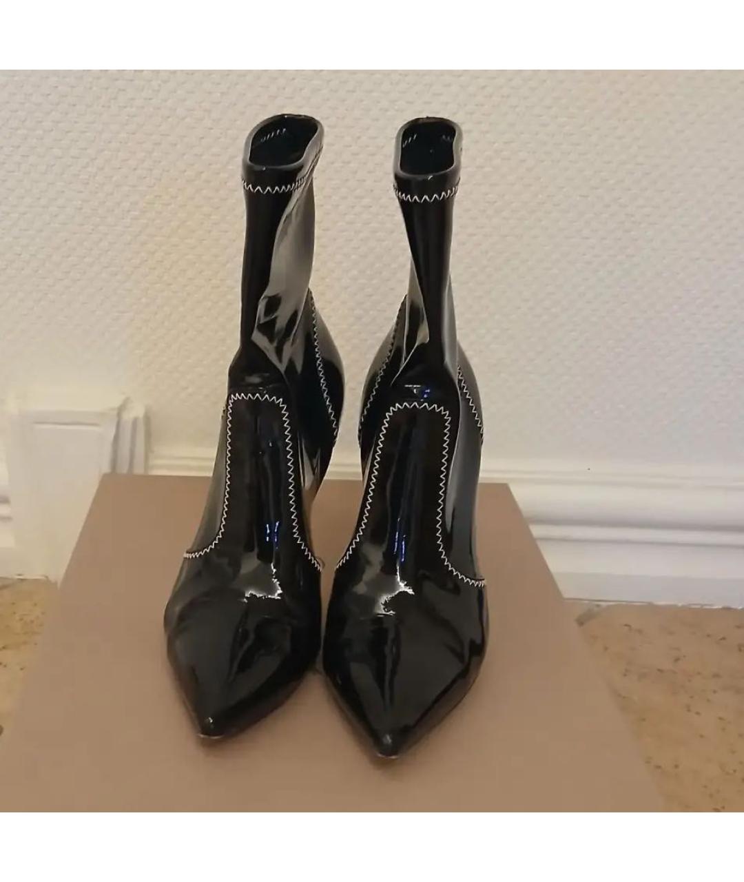 GIANVITO ROSSI Черные ботильоны из лакированной кожи, фото 2