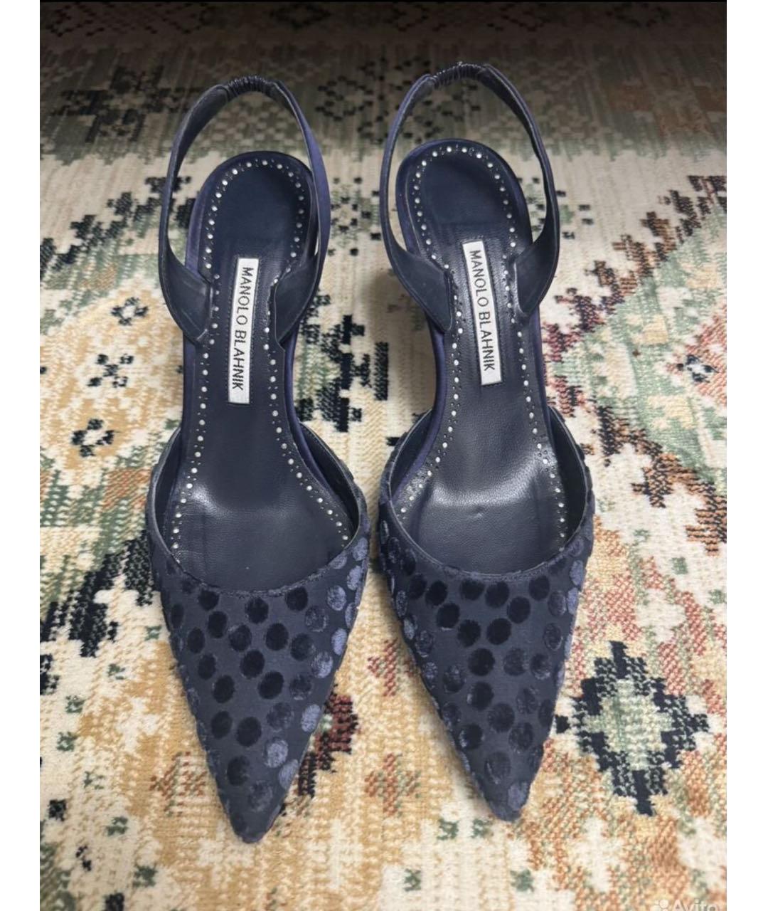 MANOLO BLAHNIK Темно-синие текстильные лодочки на низком каблуке, фото 3