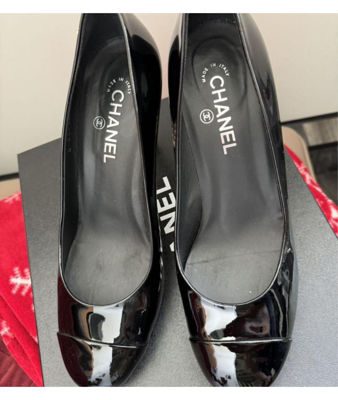CHANEL Черные туфли из лакированной кожи, фото 8