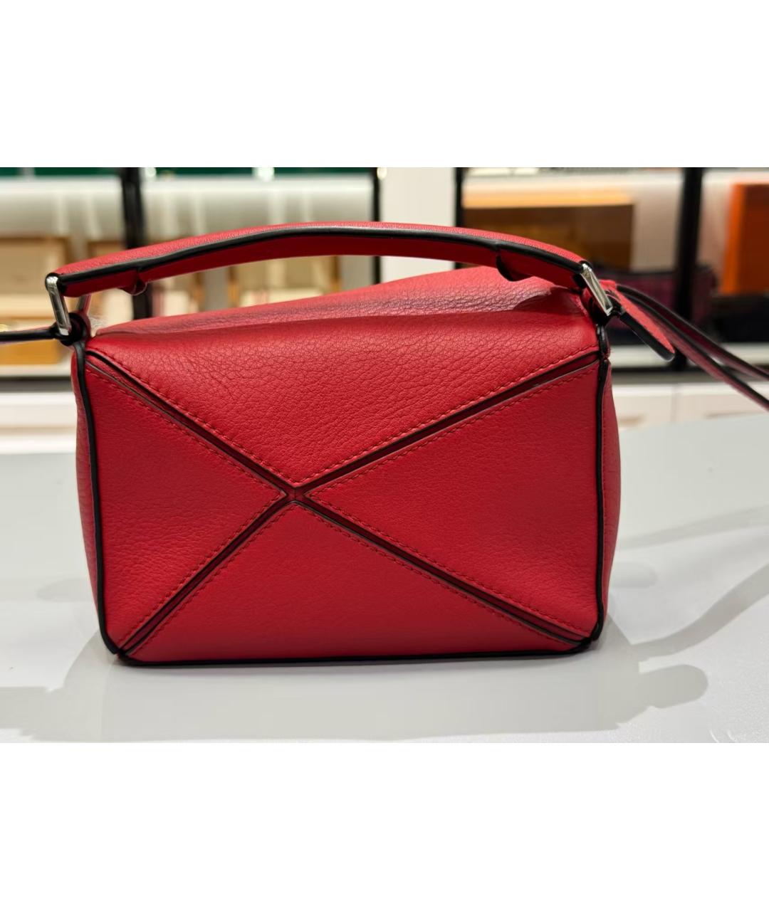 LOEWE Красная сумка через плечо из кожи аллигатора, фото 2