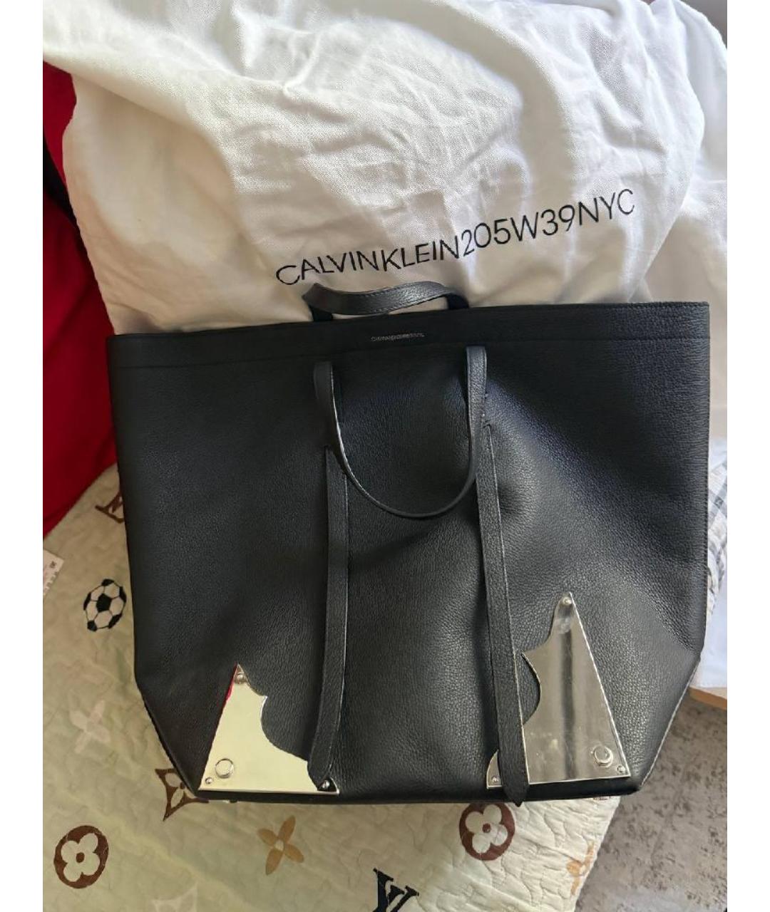 CALVIN KLEIN Черная кожаная сумка с короткими ручками, фото 3