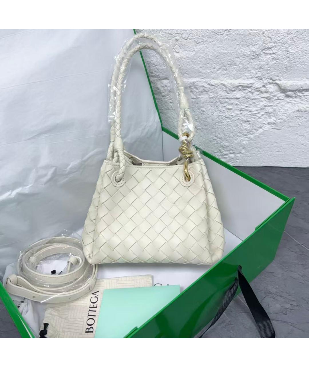 BOTTEGA VENETA Белая кожаная сумка с короткими ручками, фото 3