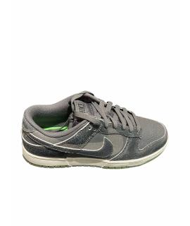 NIKE Низкие кроссовки / кеды