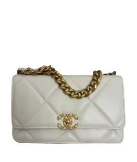 CHANEL Сумка через плечо