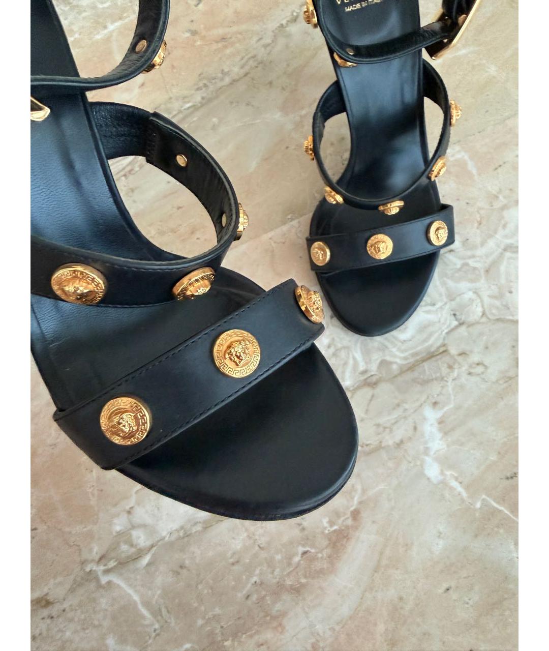 VERSACE Черные кожаные босоножки, фото 6
