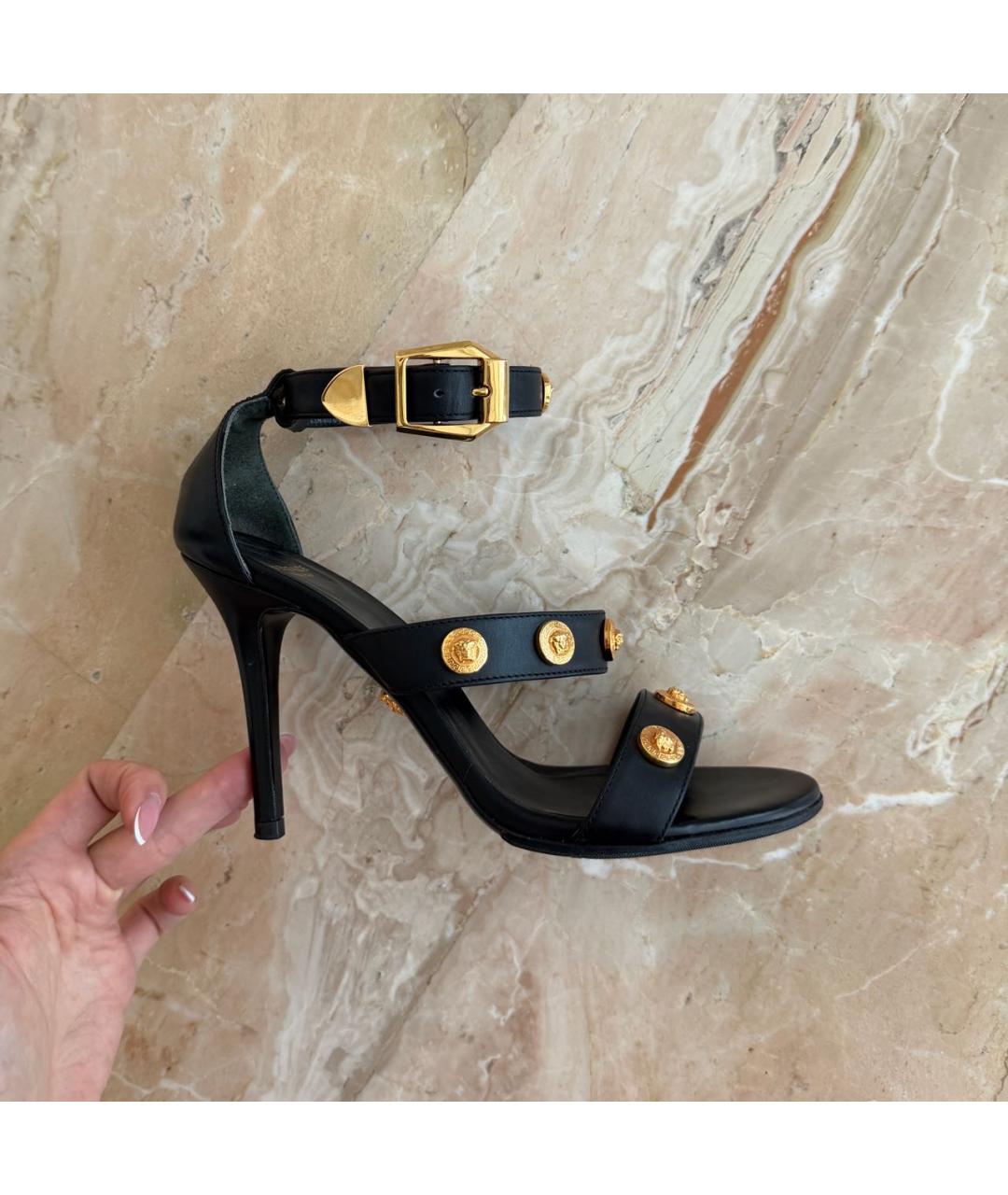 VERSACE Черные кожаные босоножки, фото 8