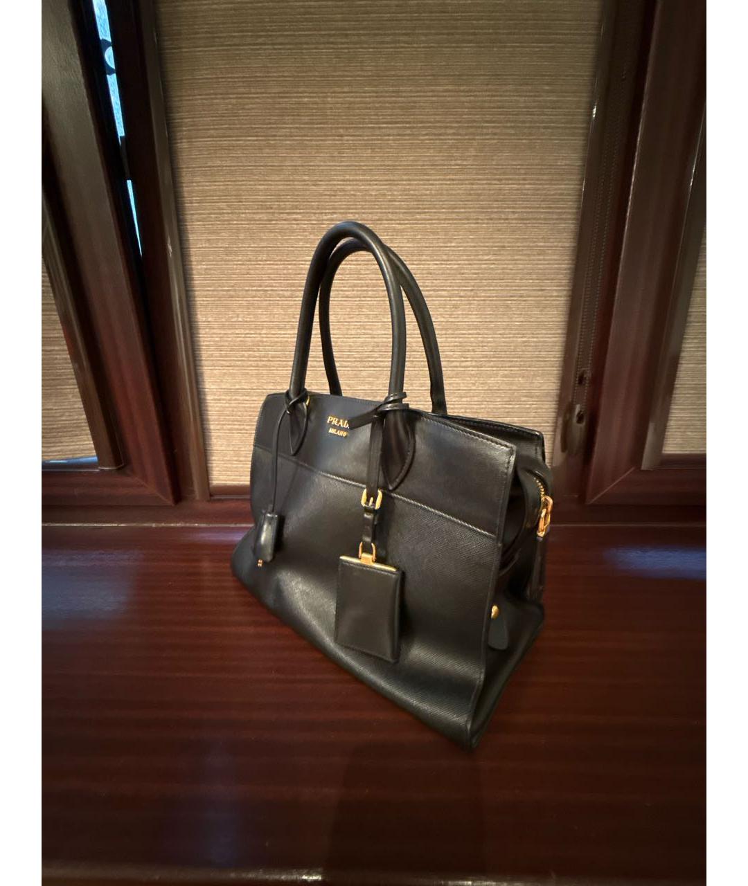PRADA Черная кожаная сумка тоут, фото 2