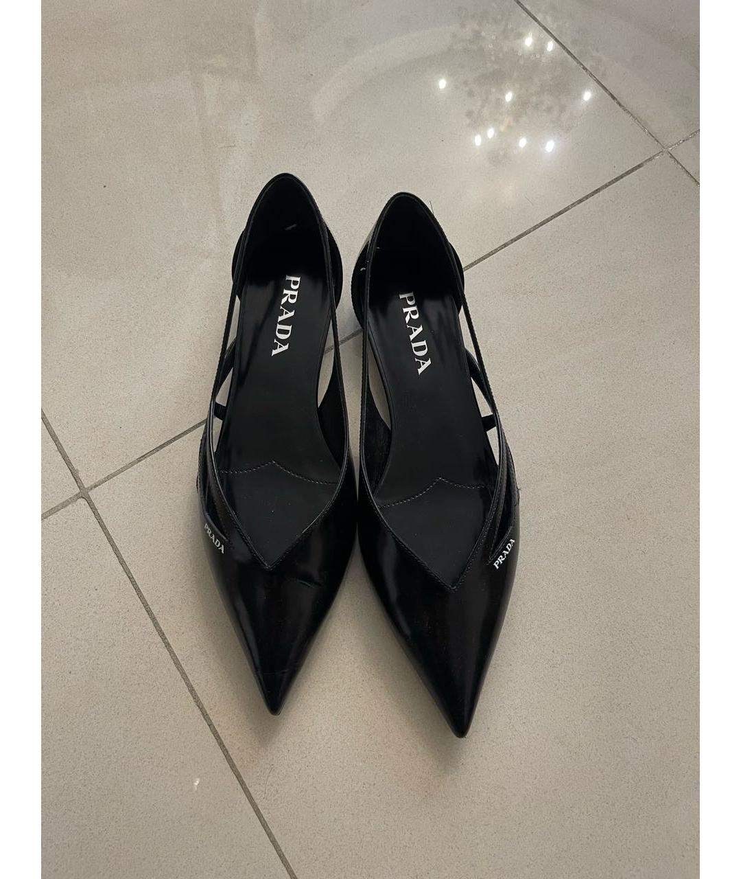 PRADA Черные кожаные балетки, фото 3