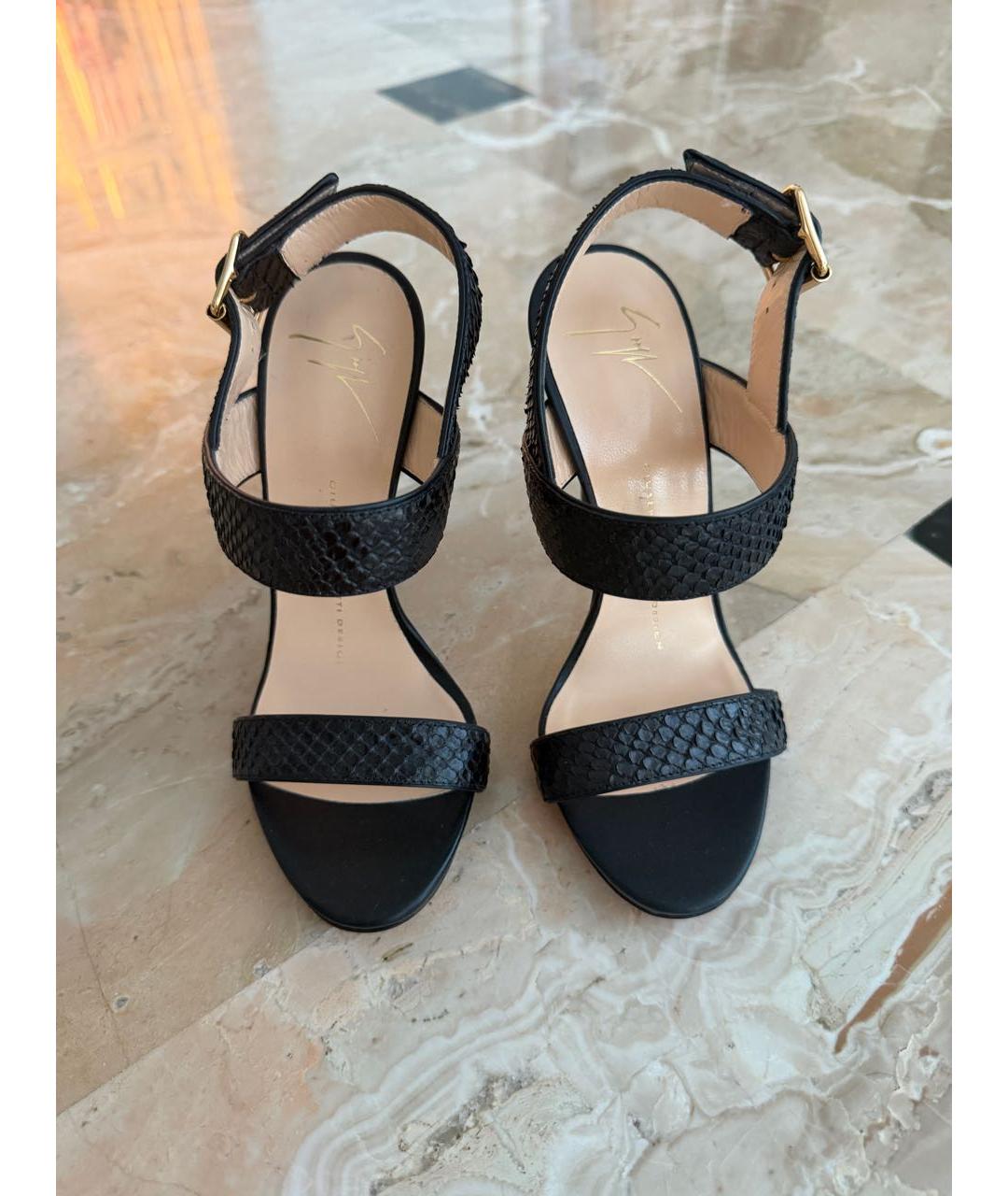 GIUSEPPE ZANOTTI DESIGN Черные босоножки из кожи питона, фото 2