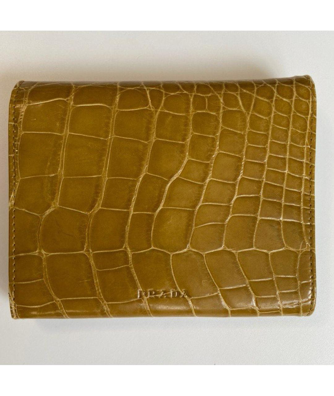 PRADA Горчичный кошелек из кожи крокодила, фото 9