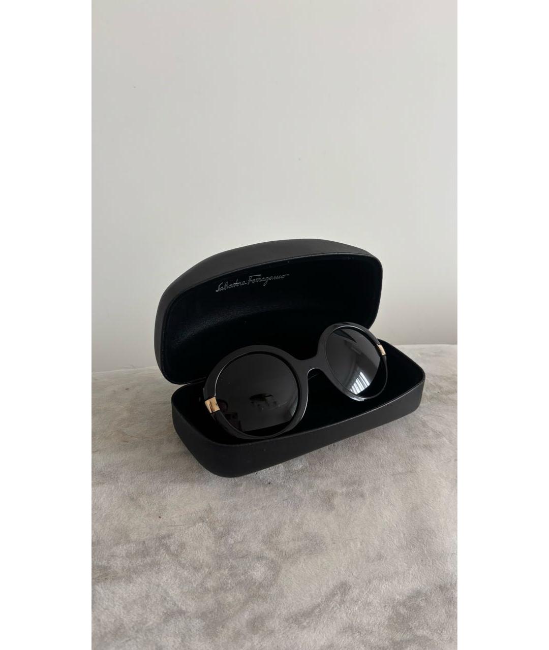 FERRAGAMO Черные пластиковые солнцезащитные очки, фото 2