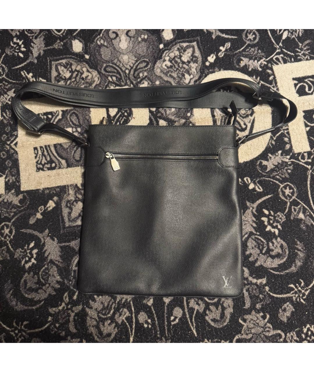 LOUIS VUITTON Черная кожаная сумка на плечо, фото 9