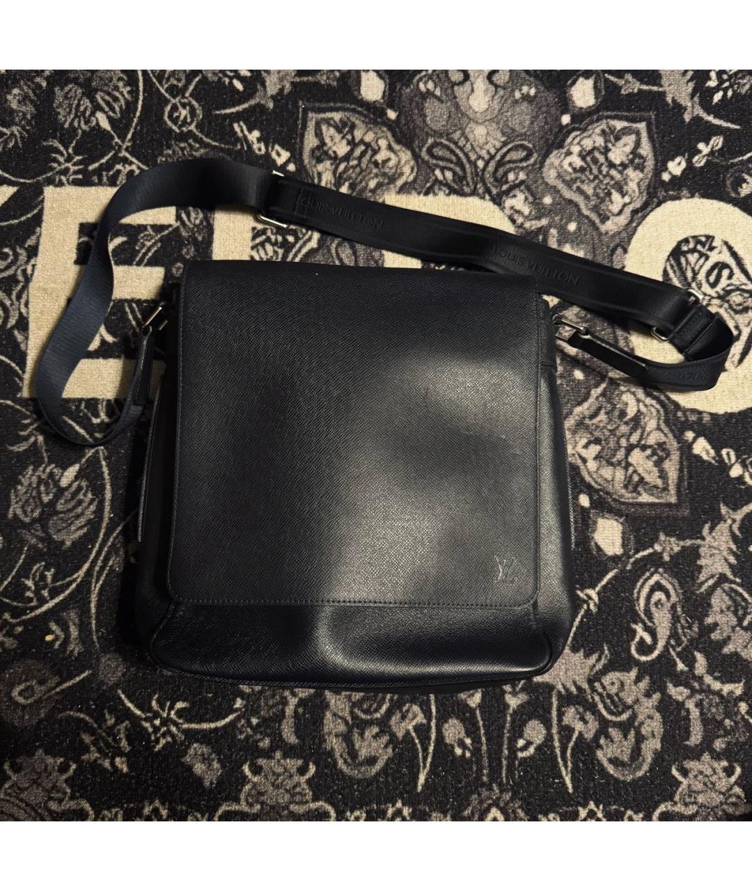 LOUIS VUITTON Черная кожаная сумка на плечо, фото 9