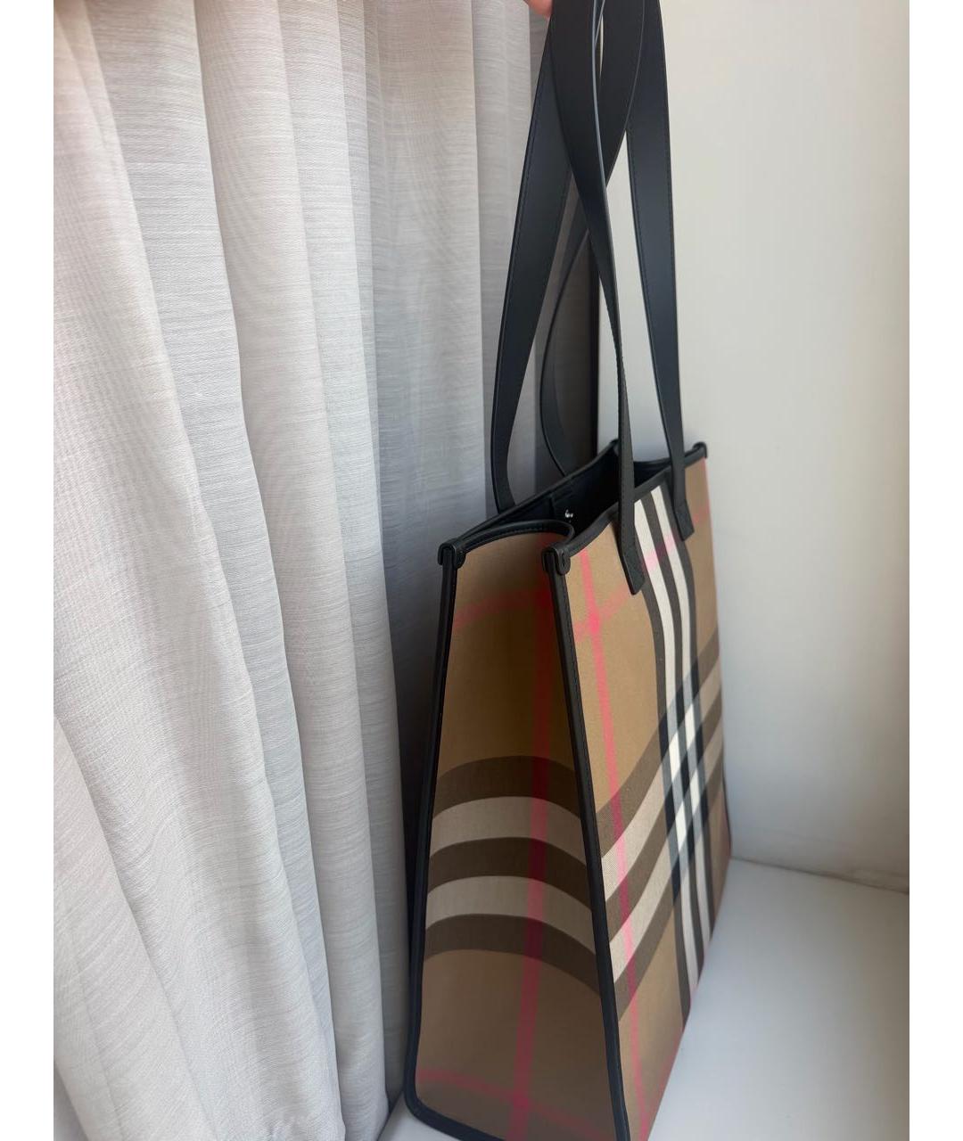 BURBERRY Коричневая сумка тоут из канвы, фото 2
