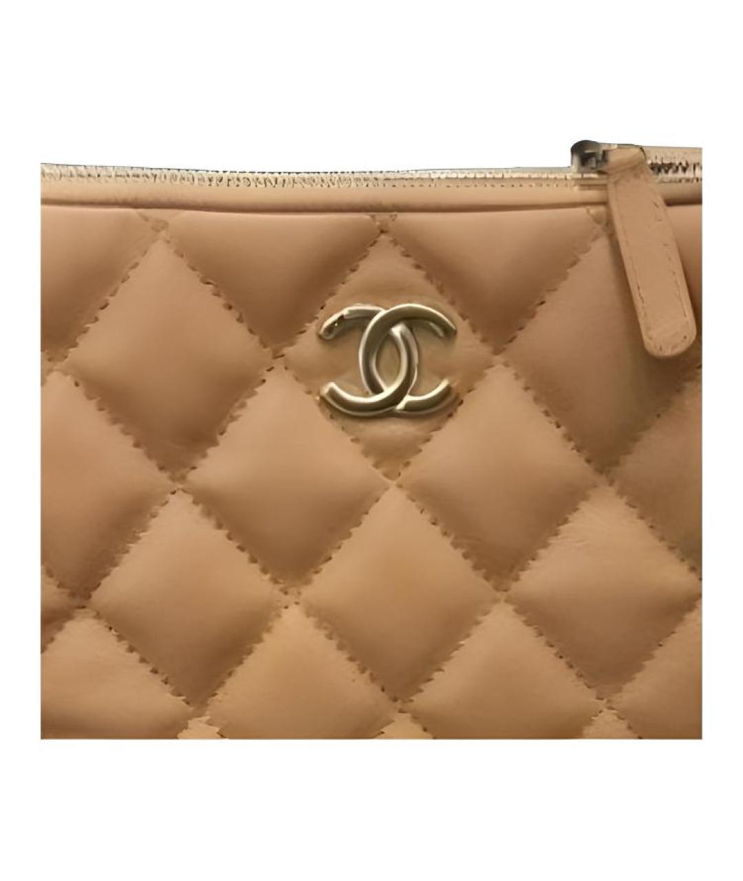 CHANEL Бежевая кожаная сумка через плечо, фото 3