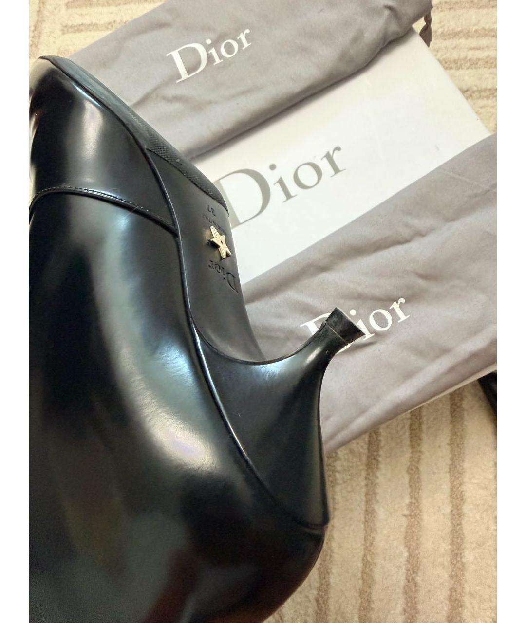 CHRISTIAN DIOR Черные ботильоны из лакированной кожи, фото 5