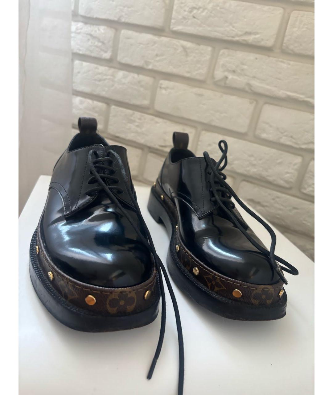 LOUIS VUITTON Черные лоферы из лакированной кожи, фото 2