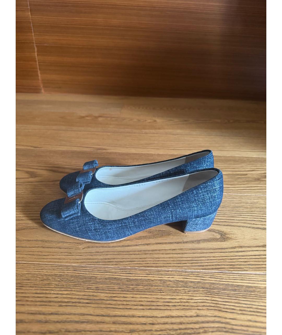 FERRAGAMO Синие текстильные балетки, фото 9
