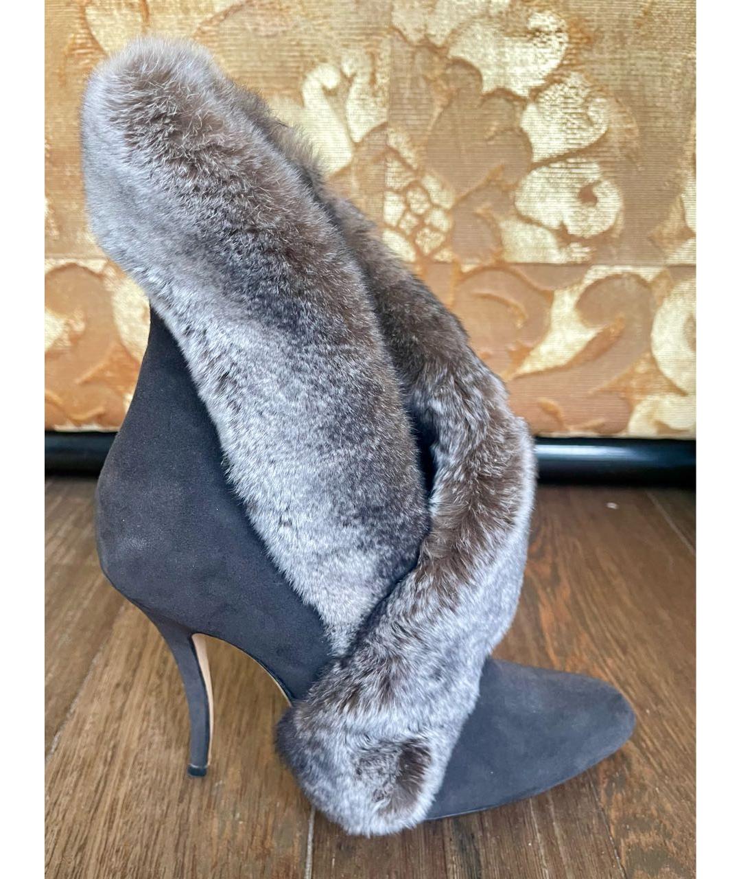 MANOLO BLAHNIK Серые замшевые ботильоны, фото 6