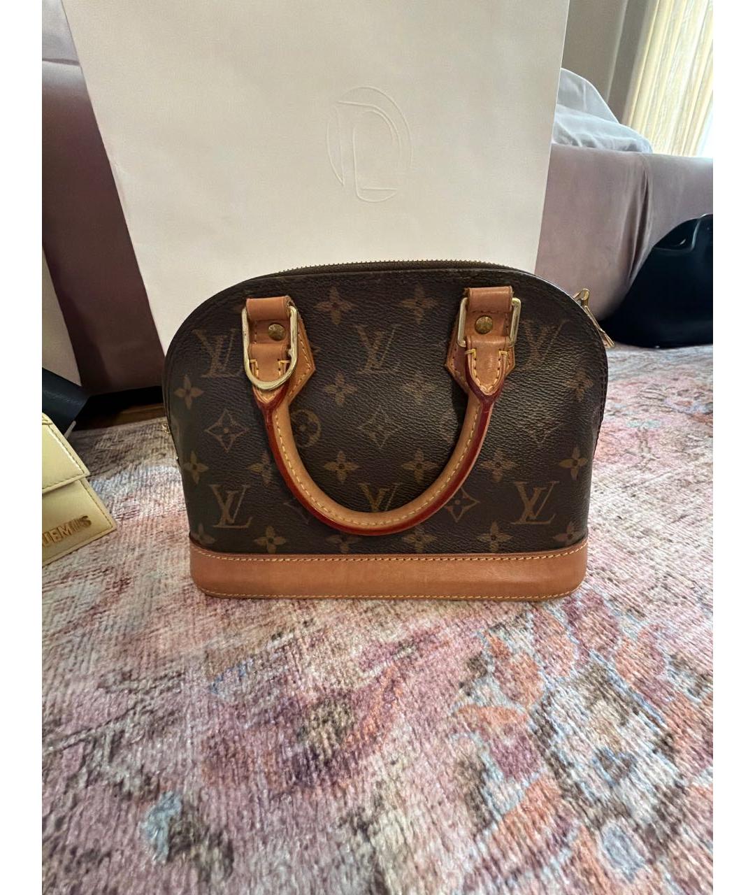 LOUIS VUITTON Коричневая кожаная сумка с короткими ручками, фото 2