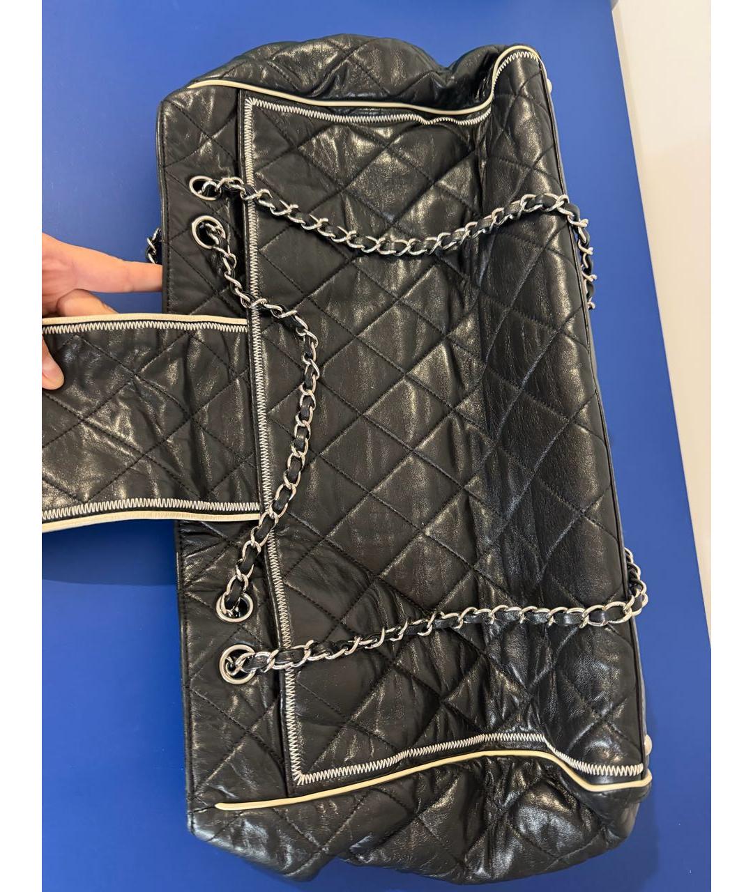 CHANEL Черная кожаная сумка тоут, фото 5