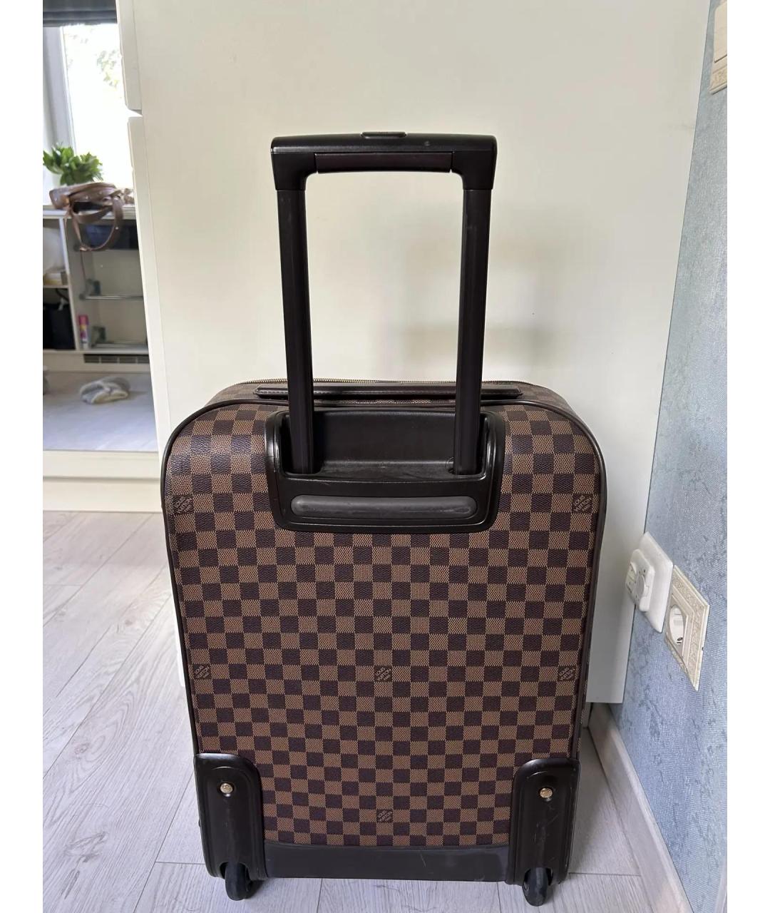 LOUIS VUITTON Коричневый чемодан из канвы, фото 4