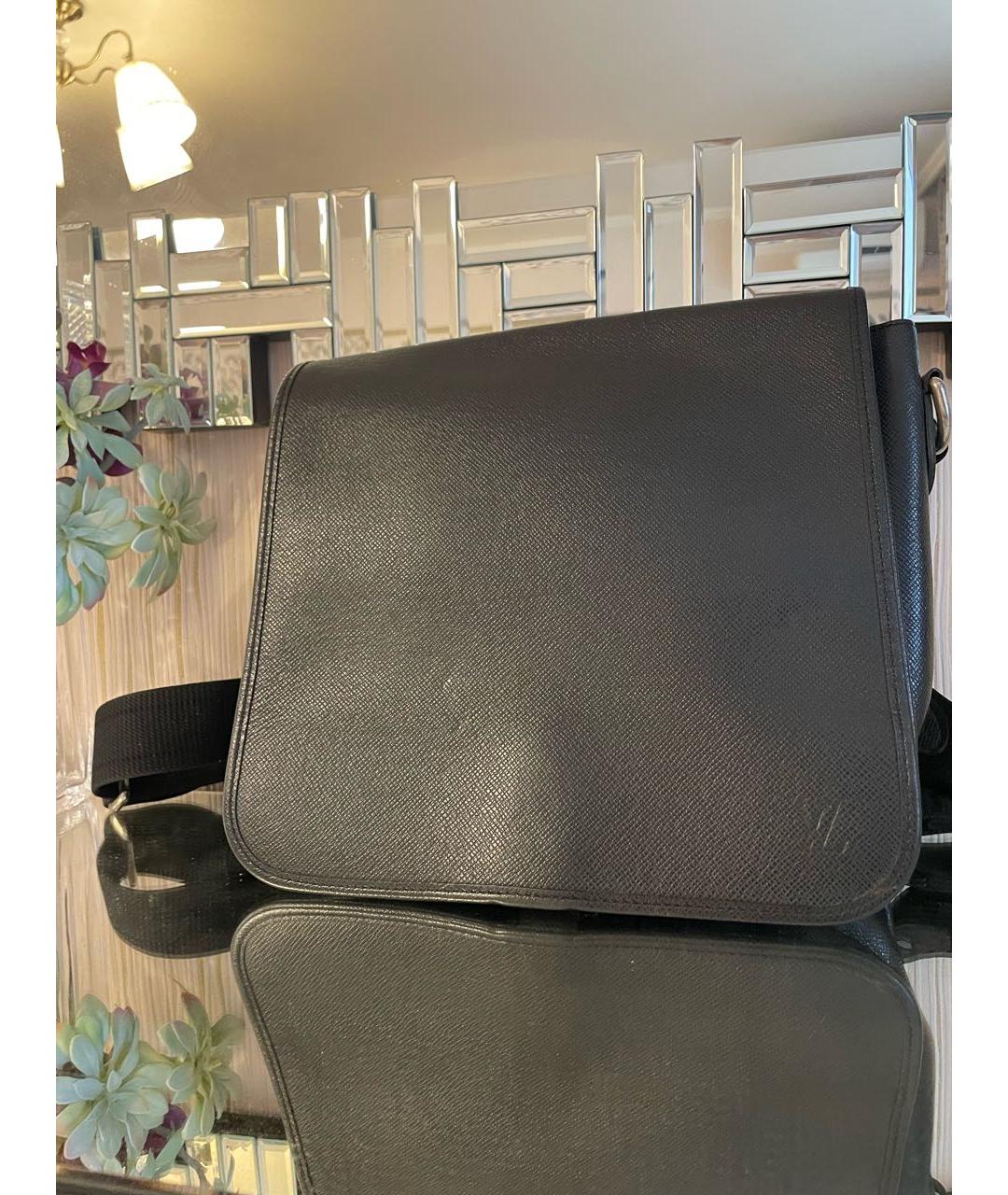 LOUIS VUITTON Черная кожаная сумка на плечо, фото 2