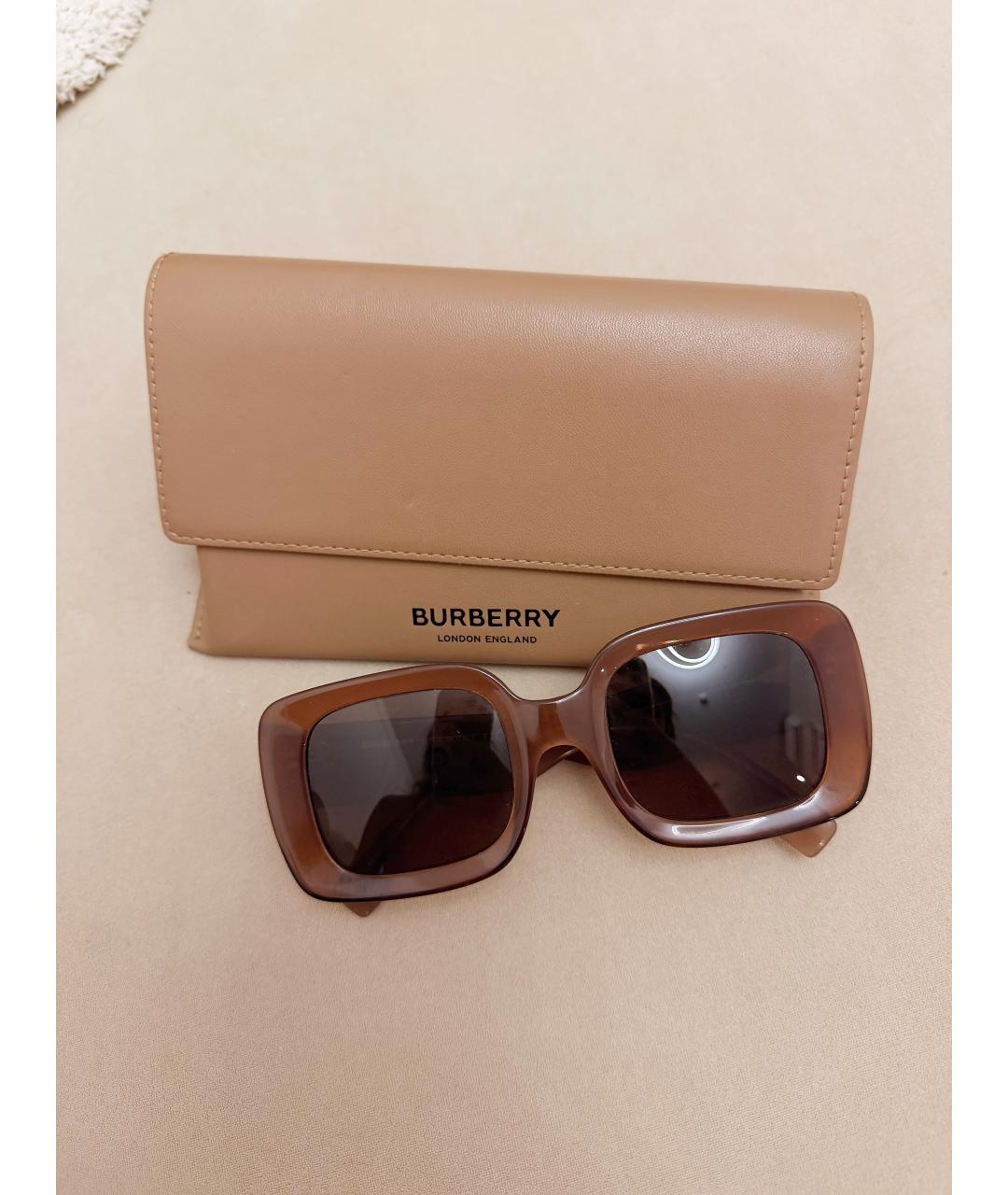 BURBERRY Коричневые пластиковые солнцезащитные очки, фото 4