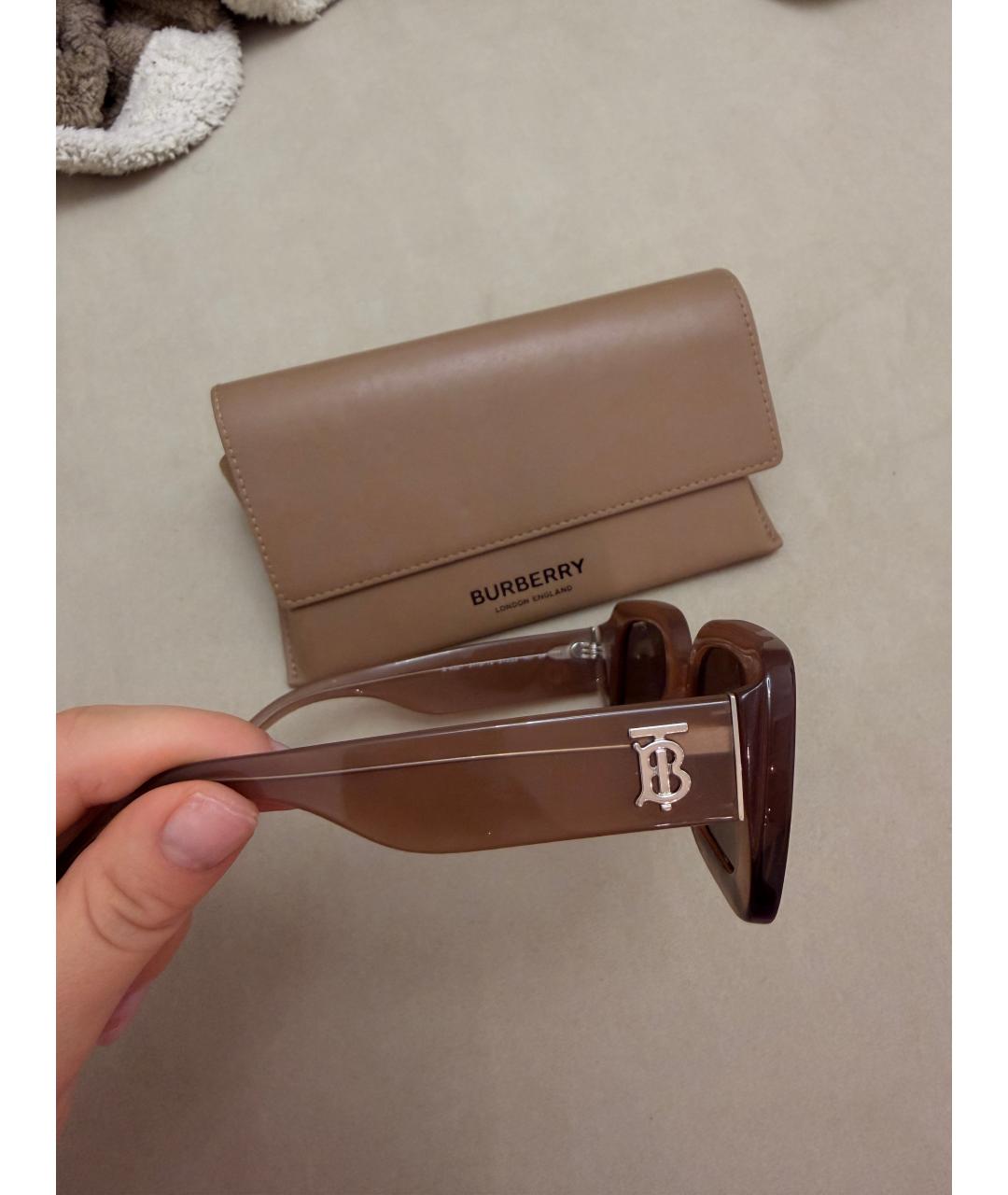 BURBERRY Коричневые пластиковые солнцезащитные очки, фото 3