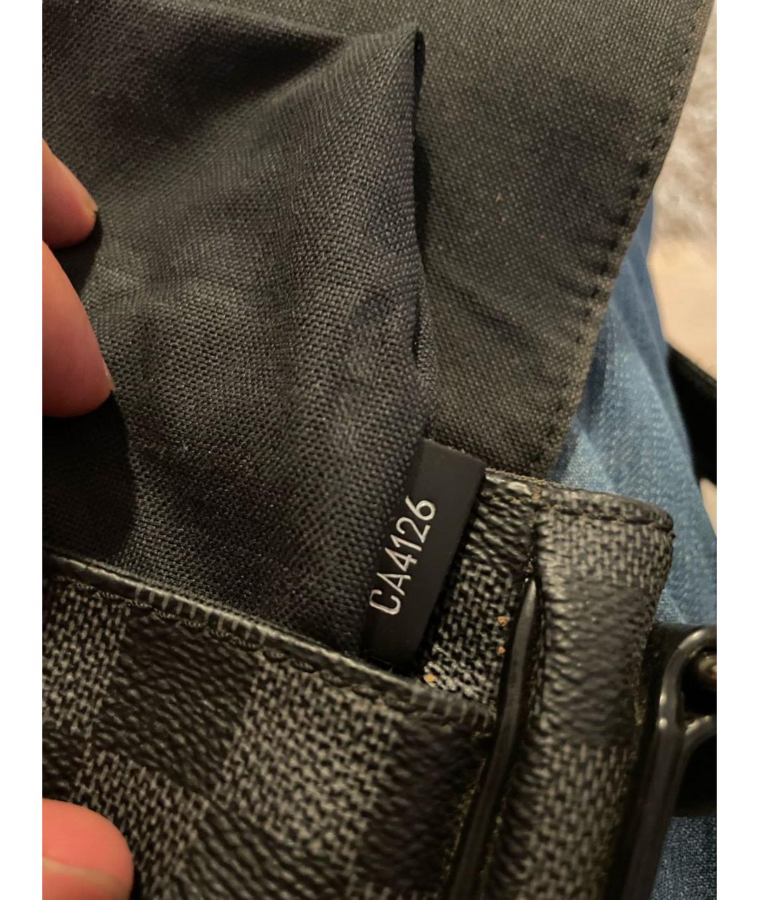 LOUIS VUITTON Черная сумка на плечо из канвы, фото 6