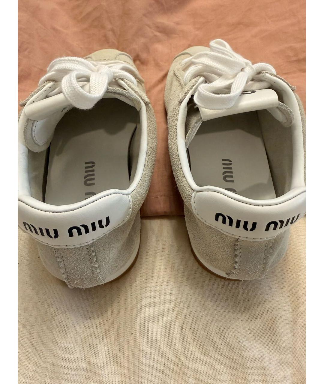 MIU MIU Бежевые замшевые кеды, фото 5