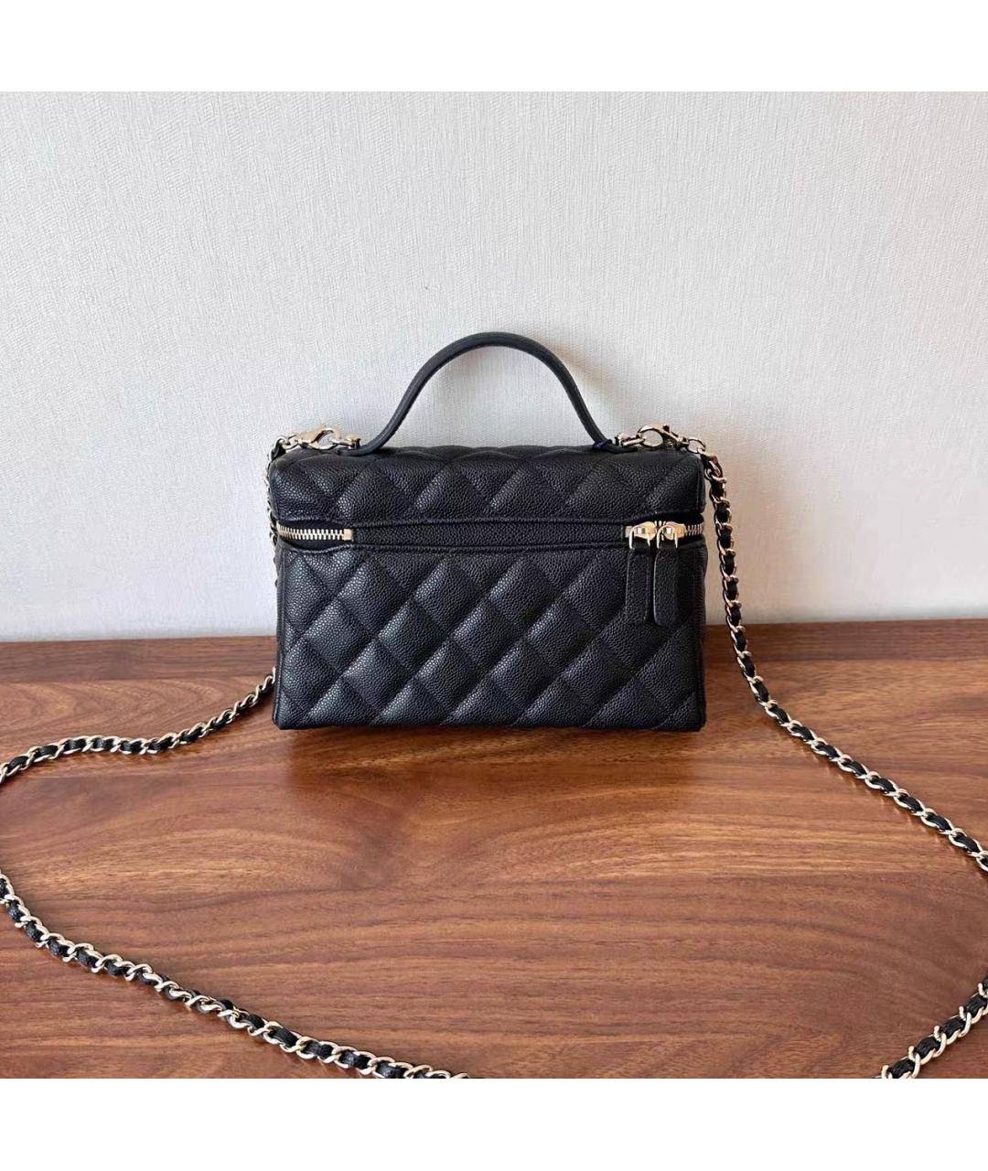 CHANEL Черная кожаная сумка через плечо, фото 3