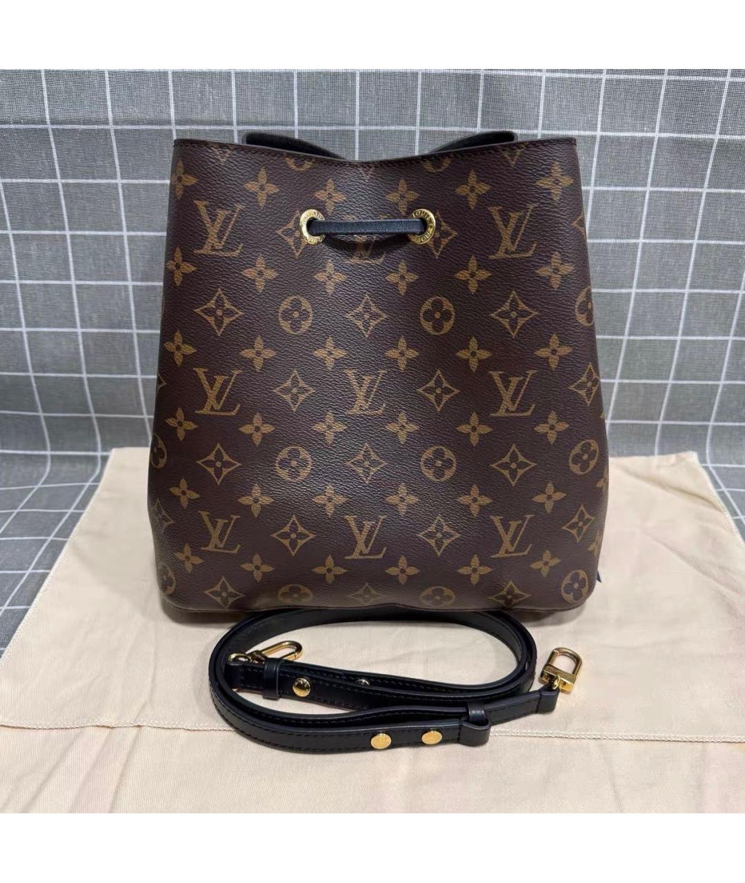 LOUIS VUITTON Черная сумка тоут из канвы, фото 2