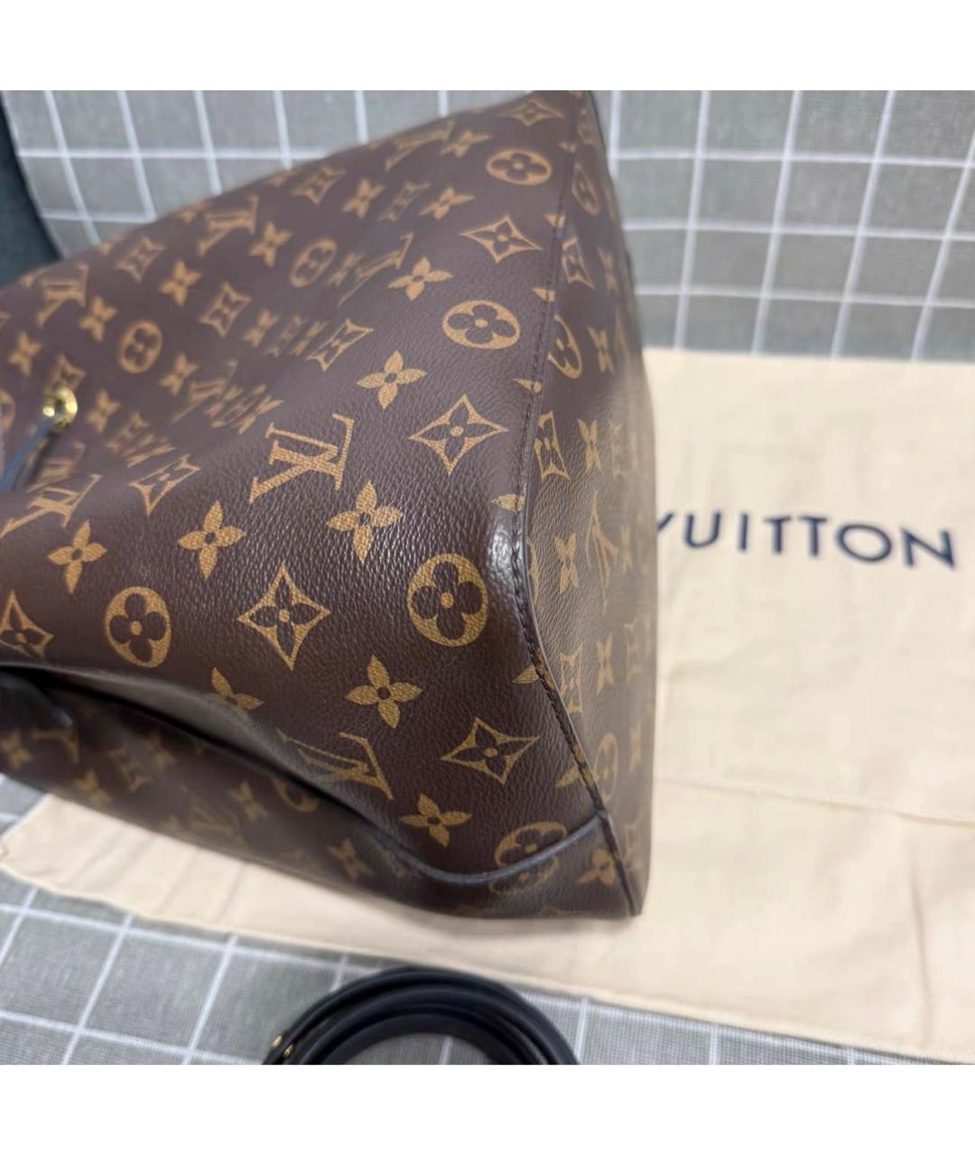 LOUIS VUITTON Черная сумка тоут из канвы, фото 8