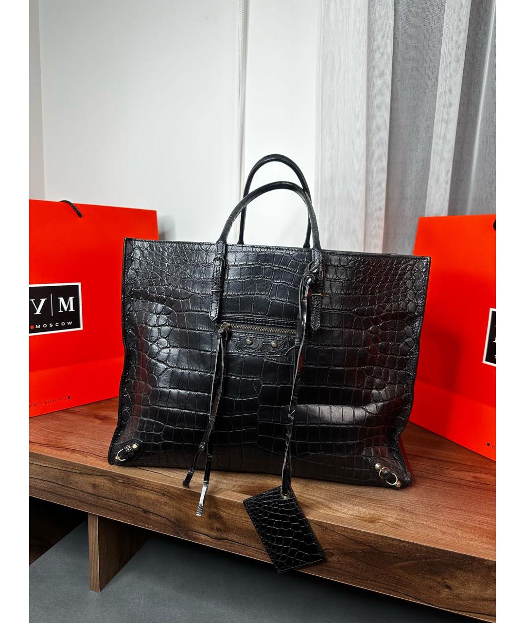 BALENCIAGA Черная сумка тоут из кожи крокодила, фото 5