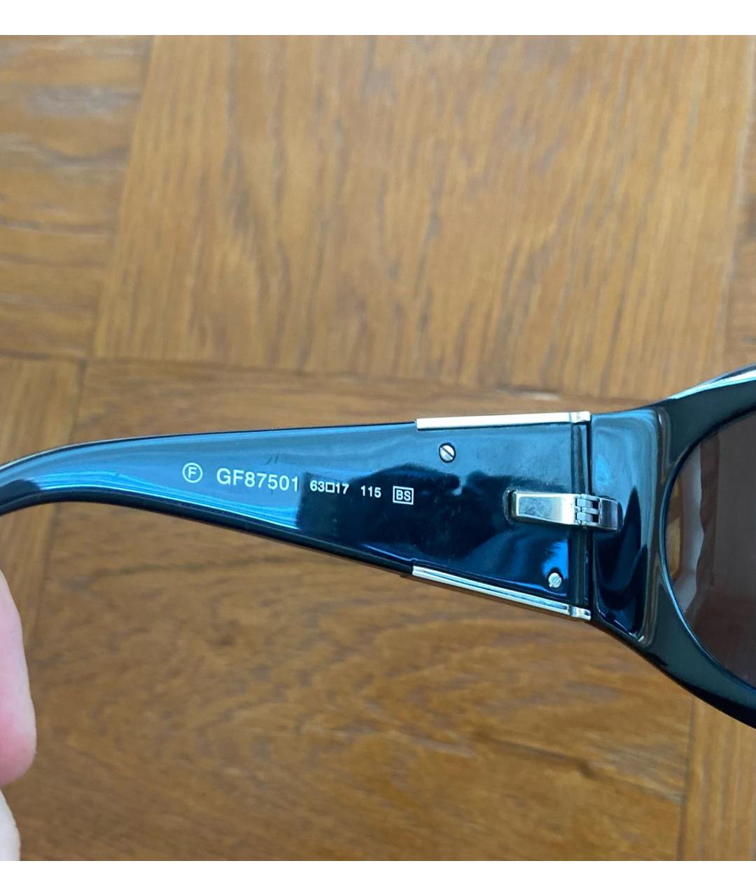 GIANFRANCO FERRE VINTAGE Черные пластиковые солнцезащитные очки, фото 3