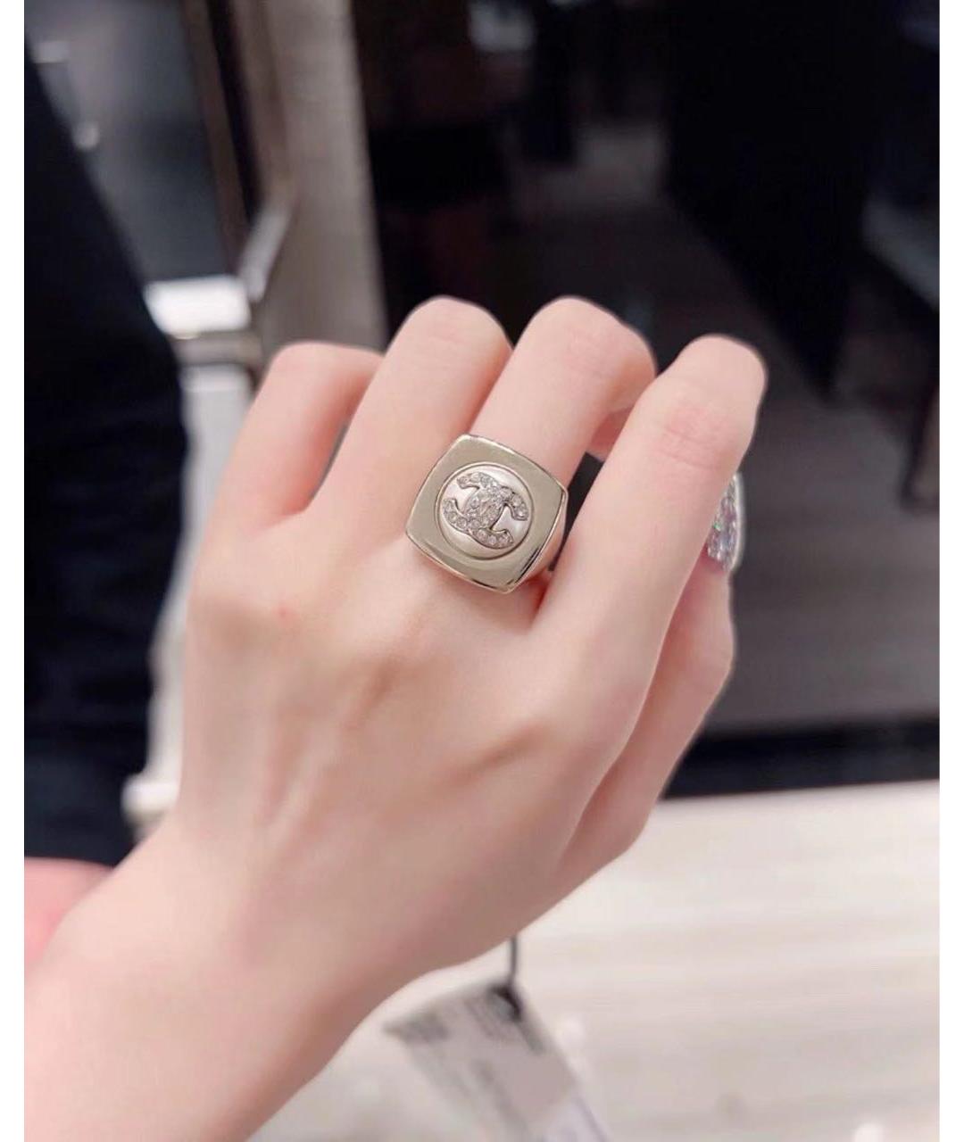 CHANEL Золотое кольцо, фото 3