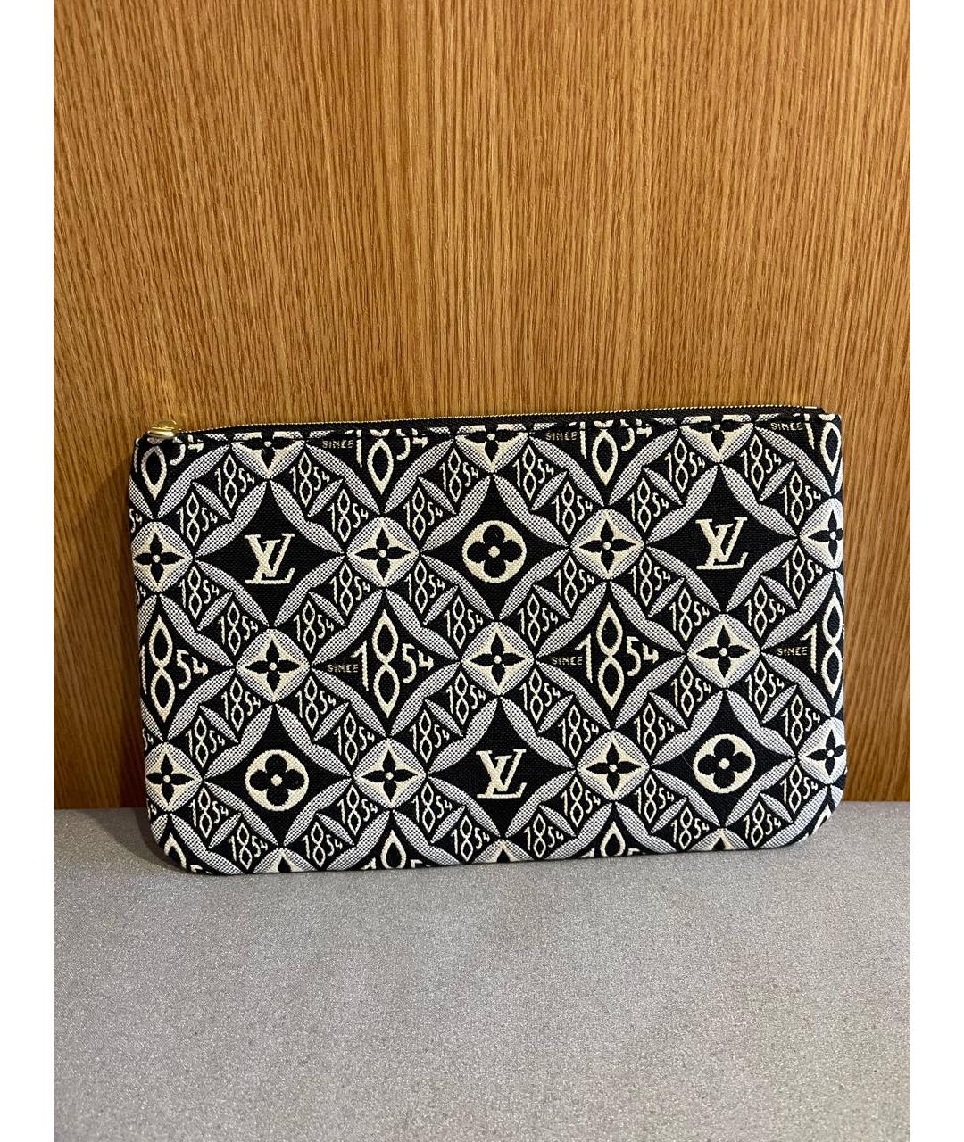 LOUIS VUITTON Черная тканевая косметичка, фото 6