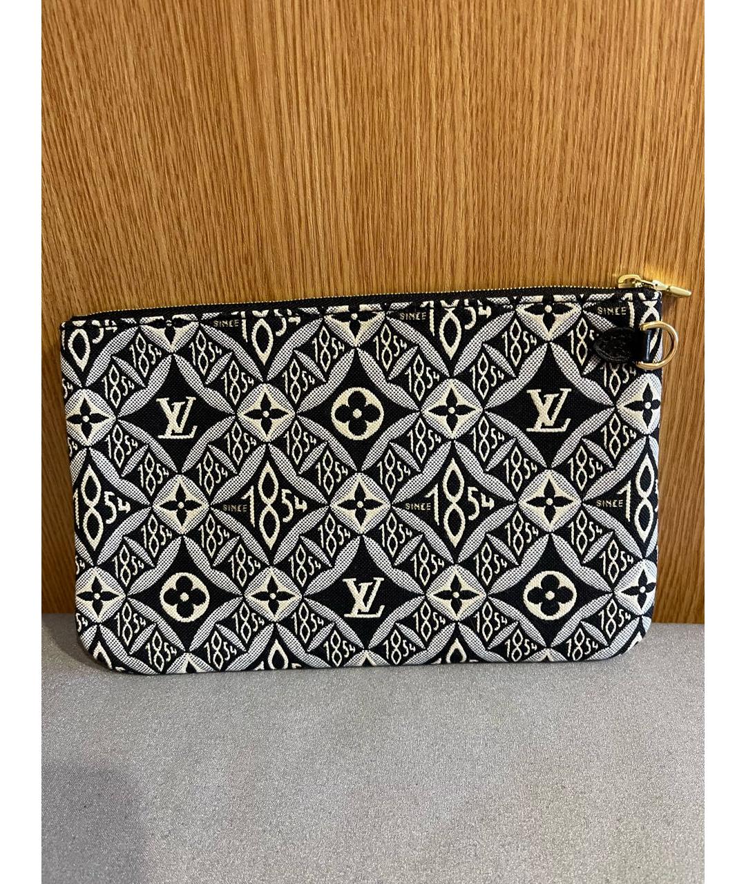 LOUIS VUITTON Черная тканевая косметичка, фото 2