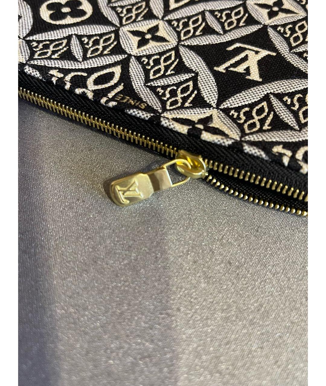 LOUIS VUITTON Черная тканевая косметичка, фото 4
