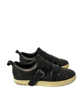 VALENTINO Низкие кроссовки / кеды