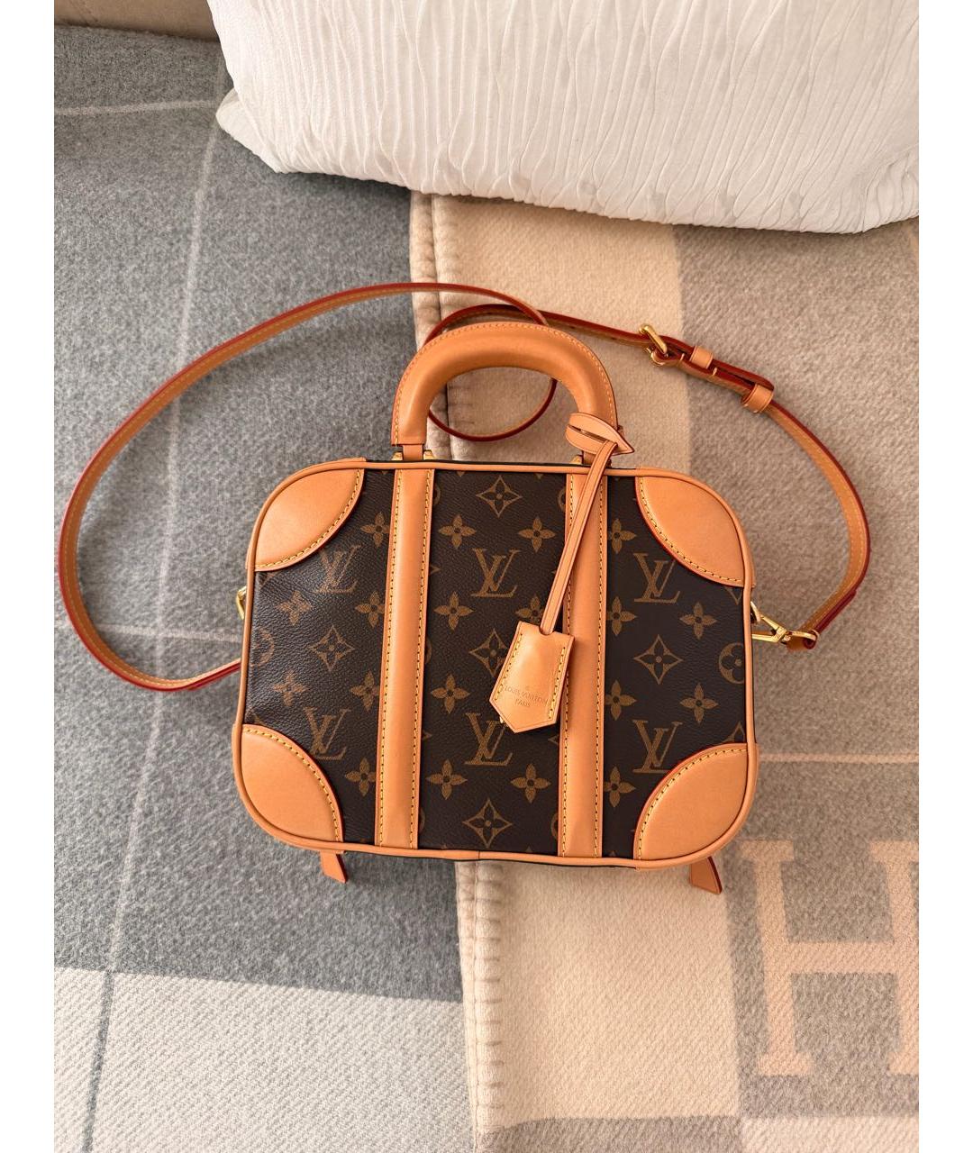 LOUIS VUITTON Коричневая сумка с короткими ручками из канвы, фото 2