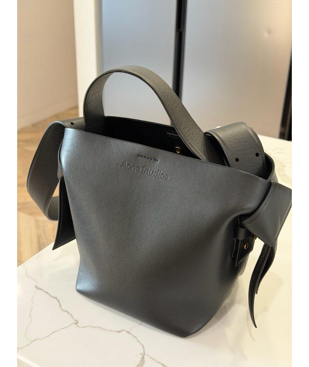 ACNE STUDIOS Черная кожаная сумка через плечо, фото 2