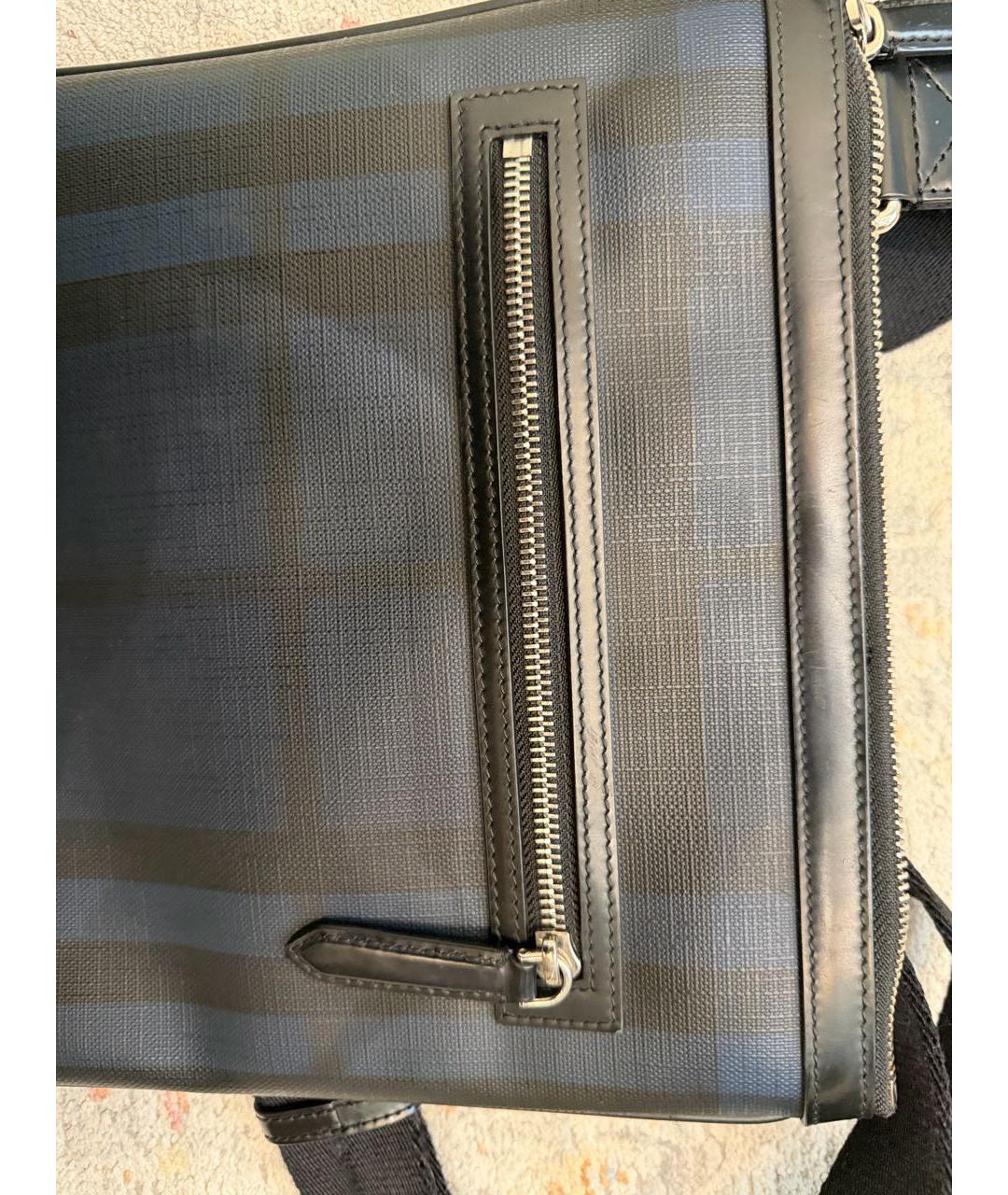 BURBERRY Темно-синяя барсетка из канвы, фото 2