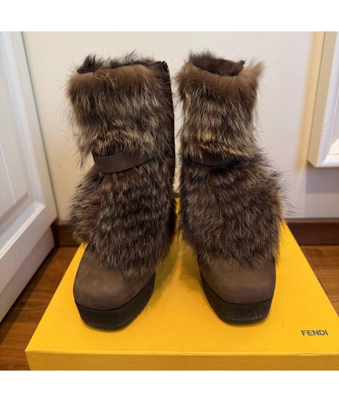 FENDI Коричневые нубуковые ботильоны, фото 2