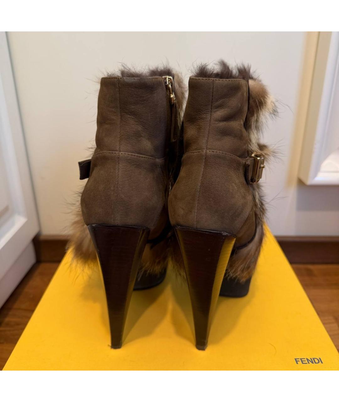 FENDI Коричневые нубуковые ботильоны, фото 4