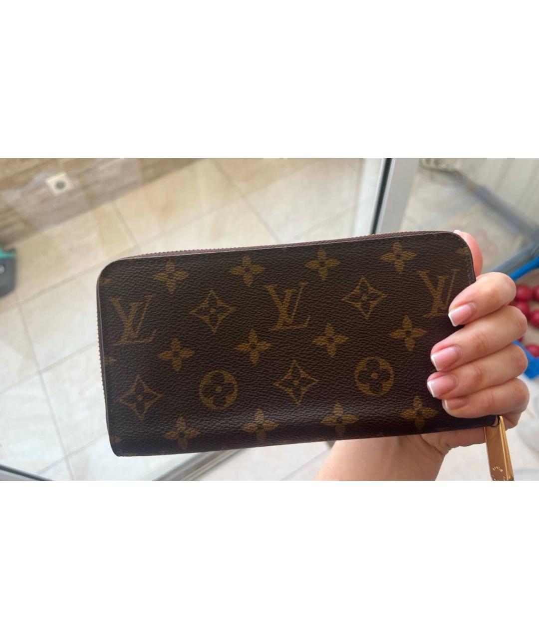 LOUIS VUITTON Коричневый кошелек, фото 2