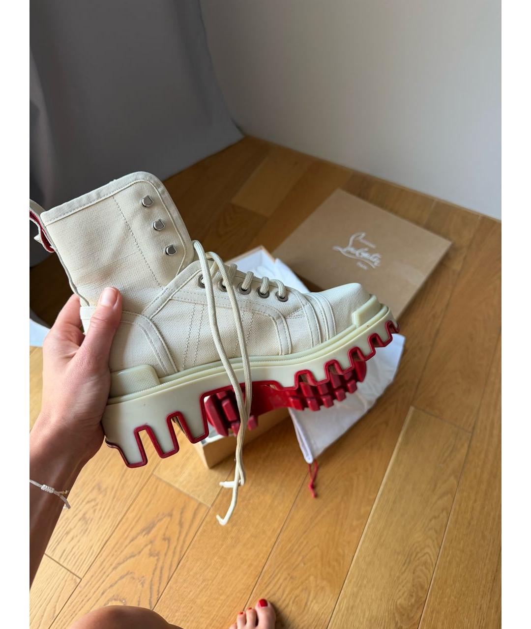 CHRISTIAN LOUBOUTIN Бежевые текстильные ботинки, фото 8