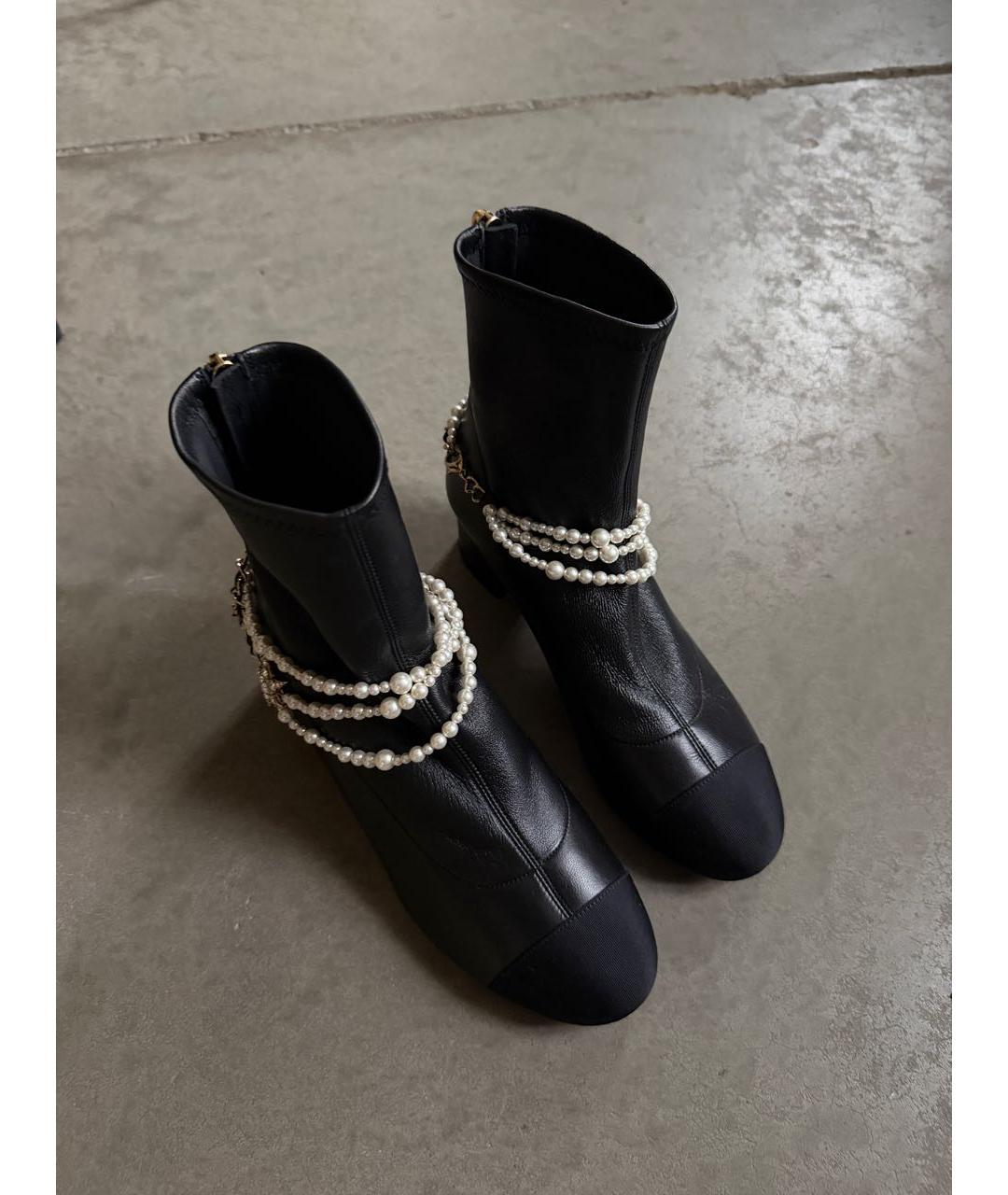 CHANEL Черные кожаные ботильоны, фото 2